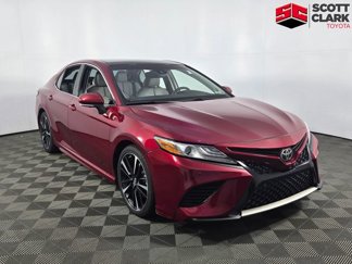 Used 2018 Toyota Camry XSE image 1