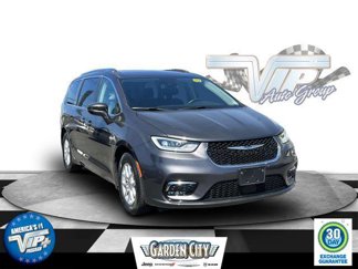 Used 2021 Chrysler Pacifica Touring-L image 1