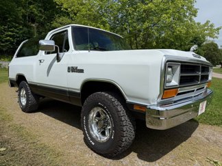 Used 1989 Dodge Ramcharger 4WD image 1