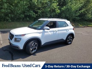 Used 2022 Hyundai Venue SEL image 1