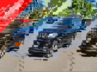Used 2019 Jeep Cherokee Limited image 1