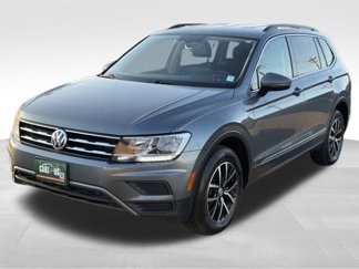 Used 2021 Volkswagen Tiguan SE image 1