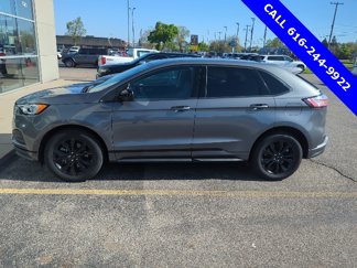 Used 2022 Ford Edge SE w/ Black Appearance Package image 1