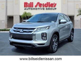 Used 2022 Mitsubishi Outlander Sport SE image 1
