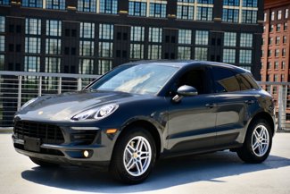 Certified 2018 Porsche Macan image 1