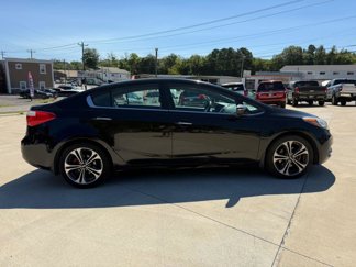 Used 2015 Kia Forte EX w/ UVO Package W/17" Alloys image 1