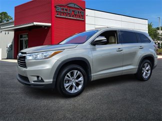 Used 2015 Toyota Highlander Plus image 1