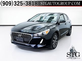 Used 2018 Hyundai Elantra GT image 1