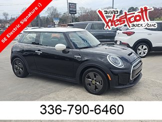 Used 2022 MINI Cooper SE image 1