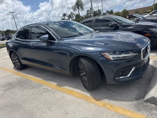 Used 2020 Volvo S60 T5 Inscription image 1