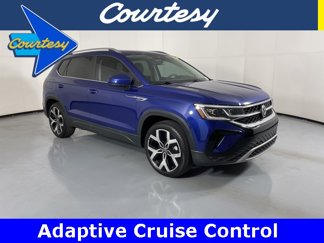 Used 2022 Volkswagen Taos SEL image 1