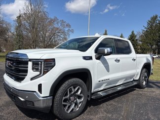 Used 2023 GMC Sierra 1500 SLT w/ SLT Premium Plus Package image 1