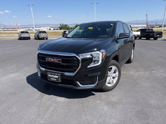 Used 2024 GMC Terrain SLE image 1