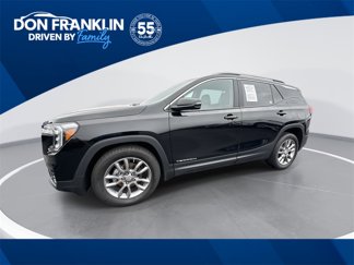 Used 2023 GMC Terrain SLT image 1