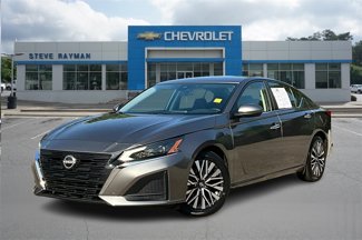 Used 2023 Nissan Altima 2.5 SV image 1