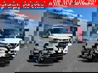 Used 2021 Nissan Rogue Sport SV image 1