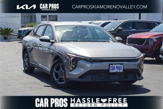 New 2025 Kia K4 LXS image 1
