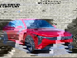 New 2025 Kia K4 LXS image 1