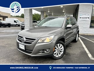 Used 2011 Volkswagen Tiguan SE image 1