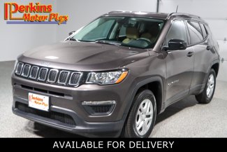 Used 2018 Jeep Compass Sport image 1