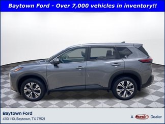 Used 2023 Nissan Rogue SV image 1