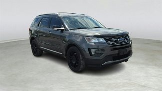 Used 2016 Ford Explorer XLT image 1
