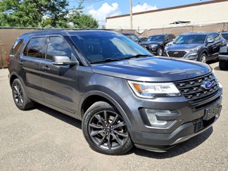 Used 2017 Ford Explorer XLT w/ Equipment Group 202A image 1