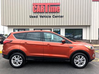 Used 2019 Ford Escape SE image 1