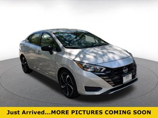 Used 2024 Nissan Versa SR image 1
