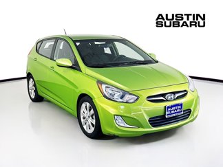 Used 2012 Hyundai Accent SE image 1