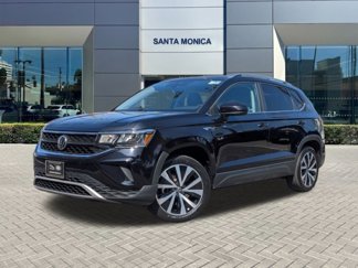 Used 2022 Volkswagen Taos SE image 1