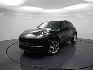 Certified 2025 Porsche Macan image 1