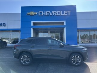 New 2025 Chevrolet Trax LT w/ Driver Confidence Package image 1