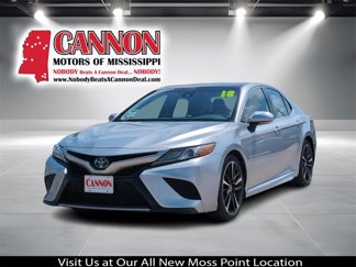 Used 2018 Toyota Camry XSE image 1