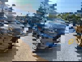 Used 2020 Ford Escape SE image 1