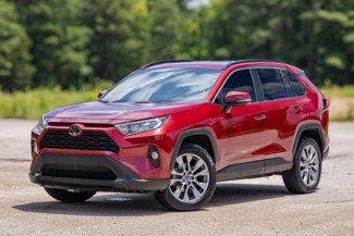 Used 2021 Toyota RAV4 XLE Premium image 1