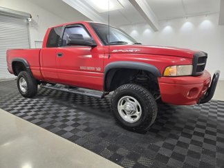 Used 2000 Dodge Ram 2500 Truck SLT image 1