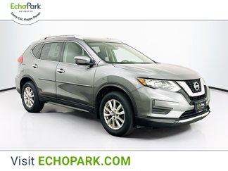 Used 2017 Nissan Rogue SV image 1