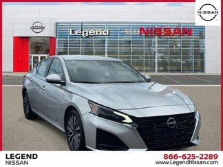Used 2023 Nissan Altima 2.5 SV image 1