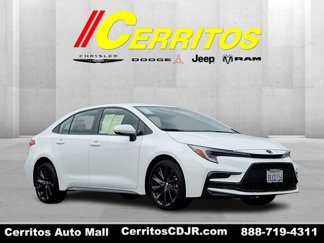 Used 2024 Toyota Corolla SE image 1