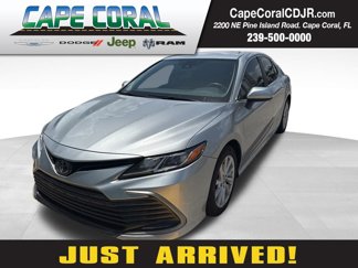 Used 2022 Toyota Camry LE image 1