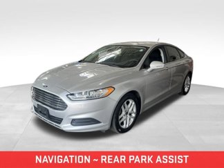 Used 2016 Ford Fusion SE image 1