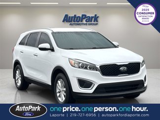 Used 2017 Kia Sorento LX w/ LX Convenience Package image 1