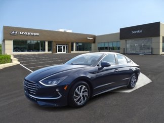 Used 2021 Hyundai Sonata Blue image 1