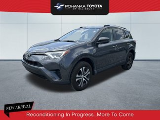 Used 2016 Toyota RAV4 LE image 1