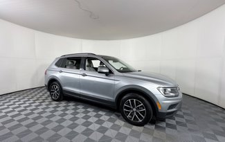 Used 2021 Volkswagen Tiguan SE w/ Panoramic Sunroof Package image 1