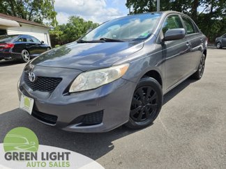 Used 2010 Toyota Corolla LE image 1
