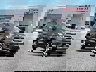 Used 2019 Ford Escape Titanium image 1