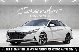 Used 2022 Hyundai Elantra SEL w/ Convenience + Premium Package image 1