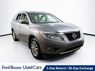 Used 2014 Nissan Pathfinder SV w/ Trailer Tow Package image 1